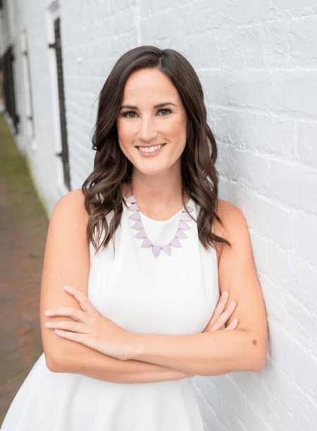 SARAH CARR – The Royal Team | EXPERIENCE THE ROYAL DIFFERENCE